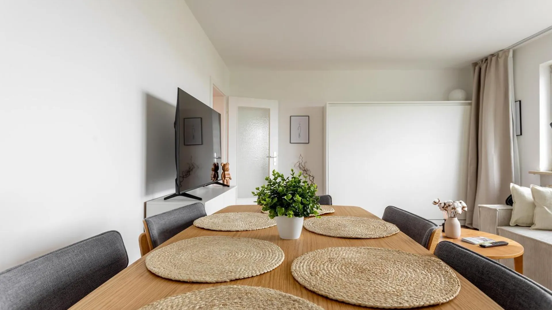 Global Living - Design Apartments I Terrace I Kitchen I Smart-Tv I Parking Space I Muenchen Deutschland