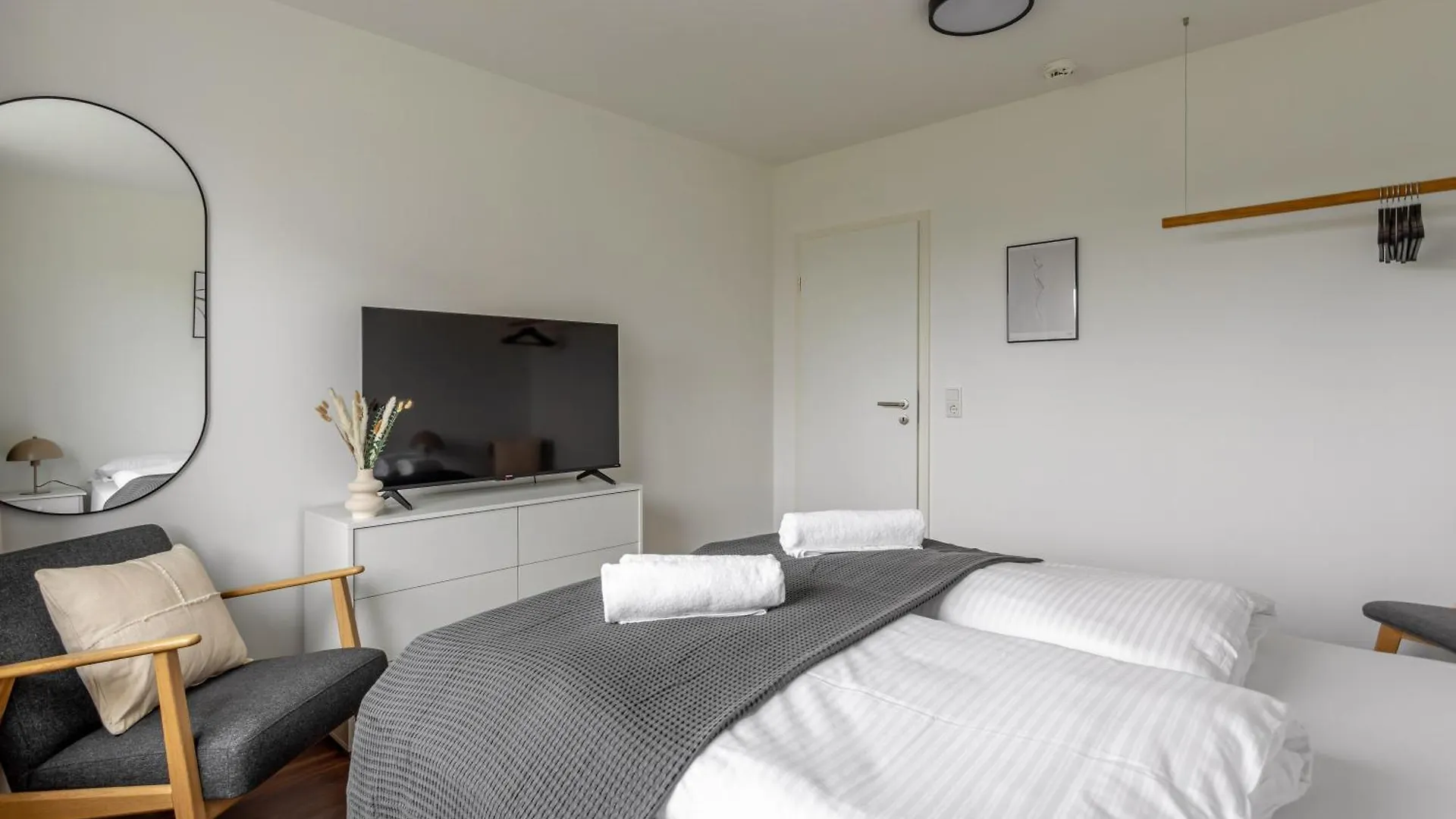 Global Living - Design Apartments I Terrace I Kitchen I Smart-Tv I Parking Space I Muenchen München