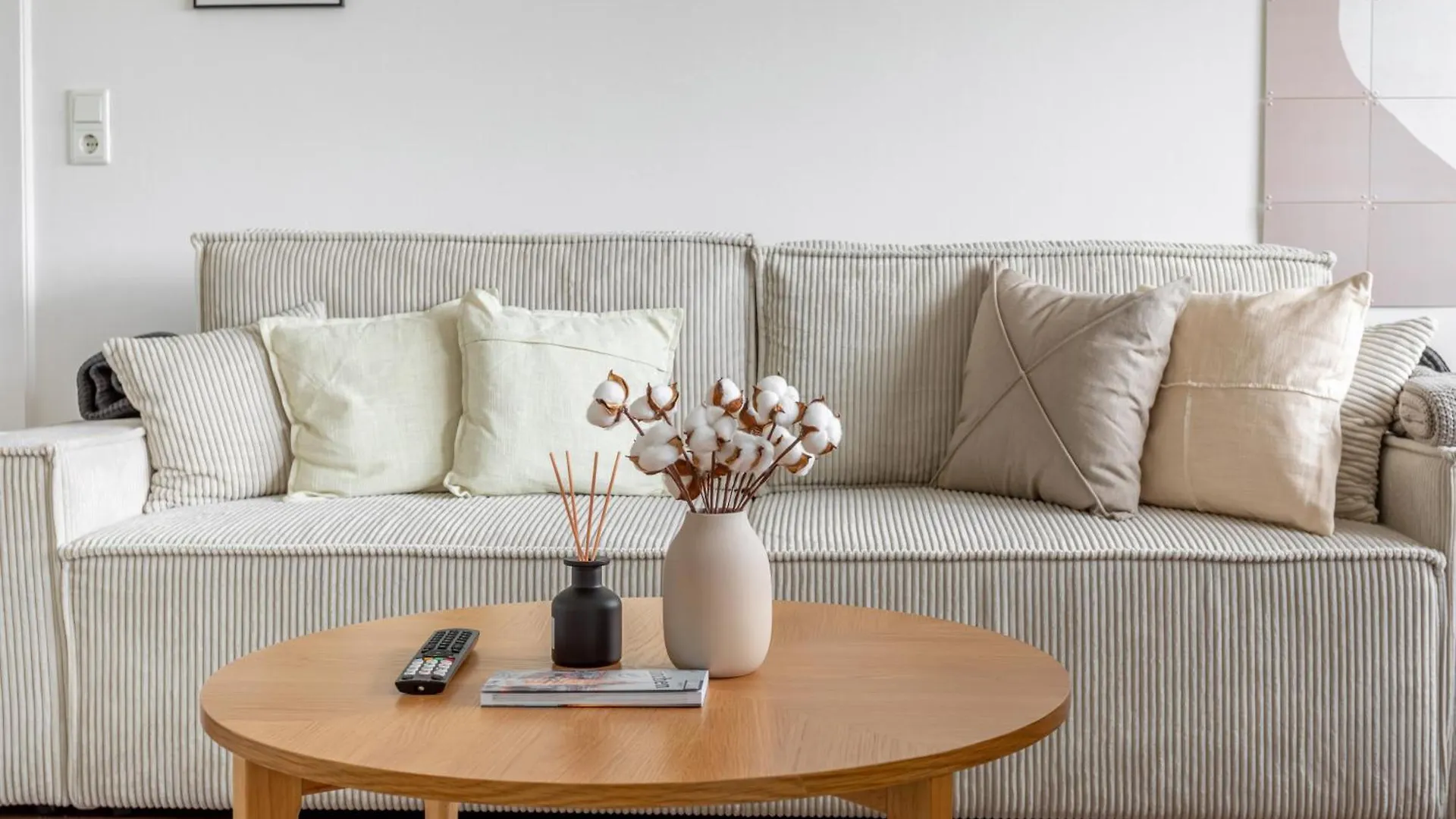 Global Living - Design Apartments I Terrace I Kitchen I Smart-Tv I Parking Space I Muenchen